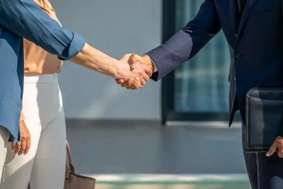 榆树旅游跟团公司导游小韦